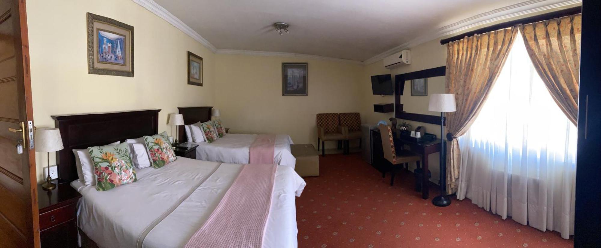 Madlula'S Guesthouse ピーターマリッツバーグ エクステリア 写真
