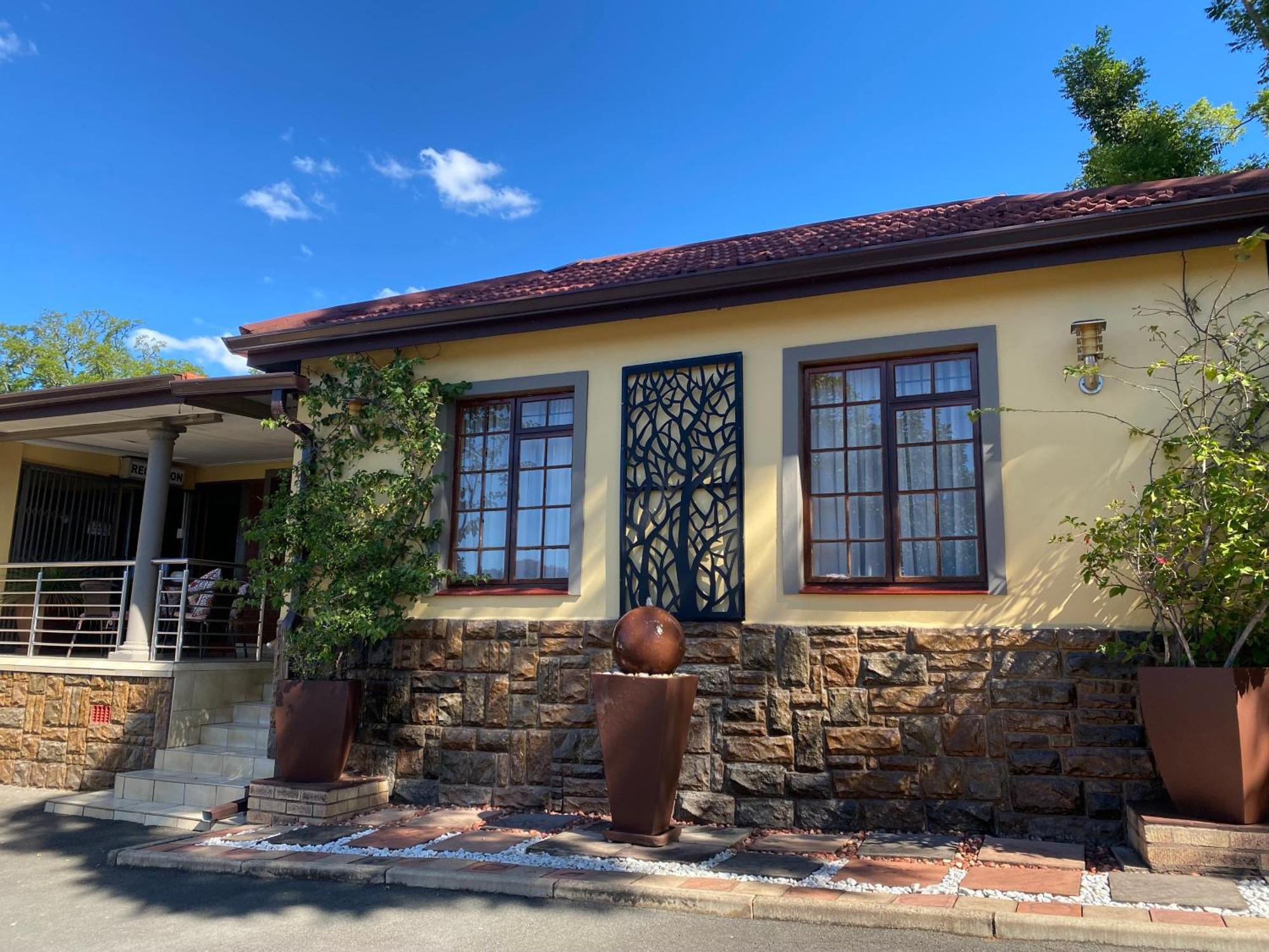 Madlula'S Guesthouse ピーターマリッツバーグ エクステリア 写真