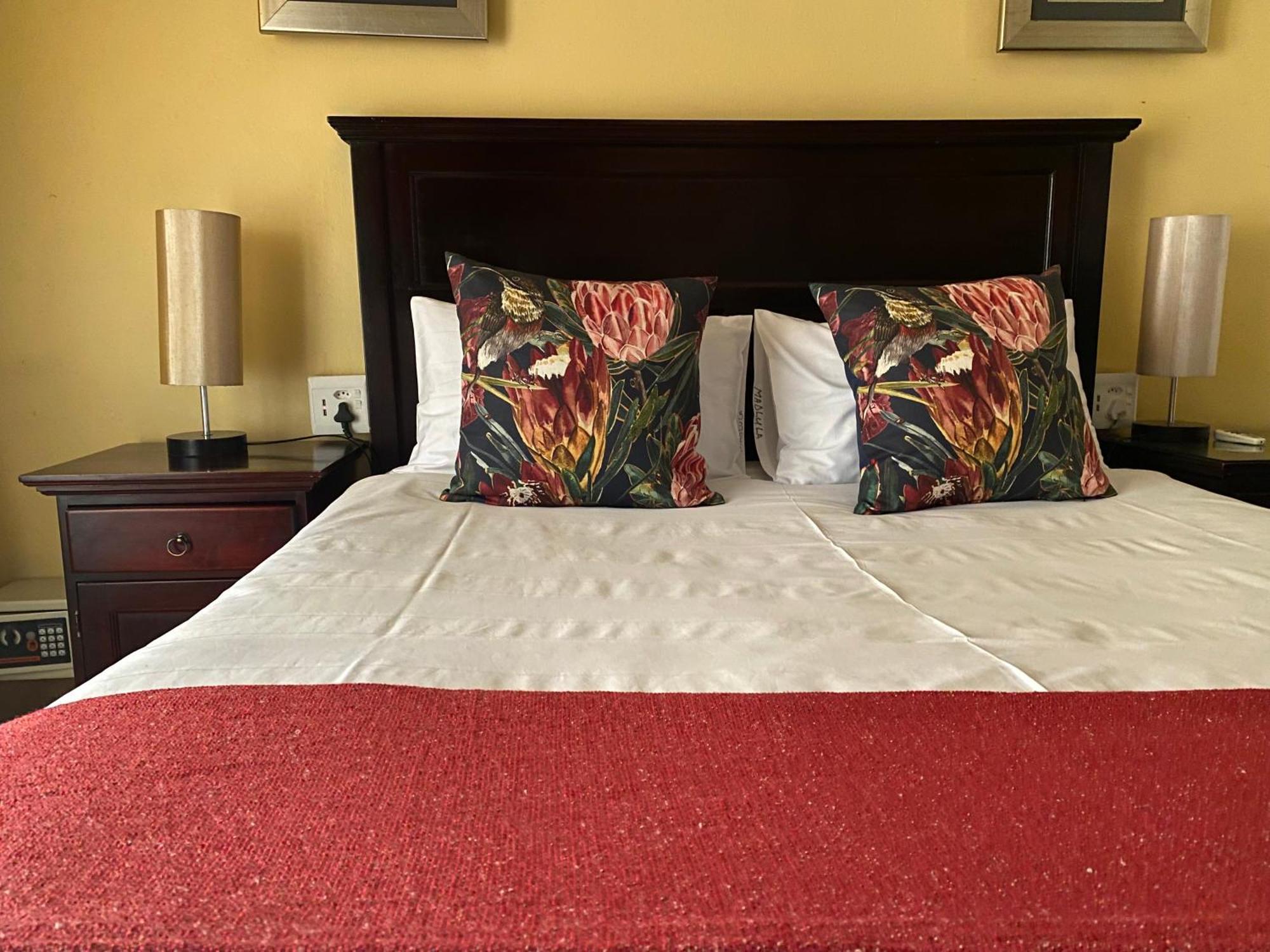 Madlula'S Guesthouse ピーターマリッツバーグ エクステリア 写真